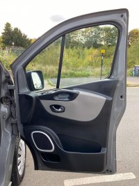 NISSAN NV300