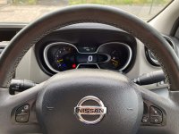 NISSAN NV300