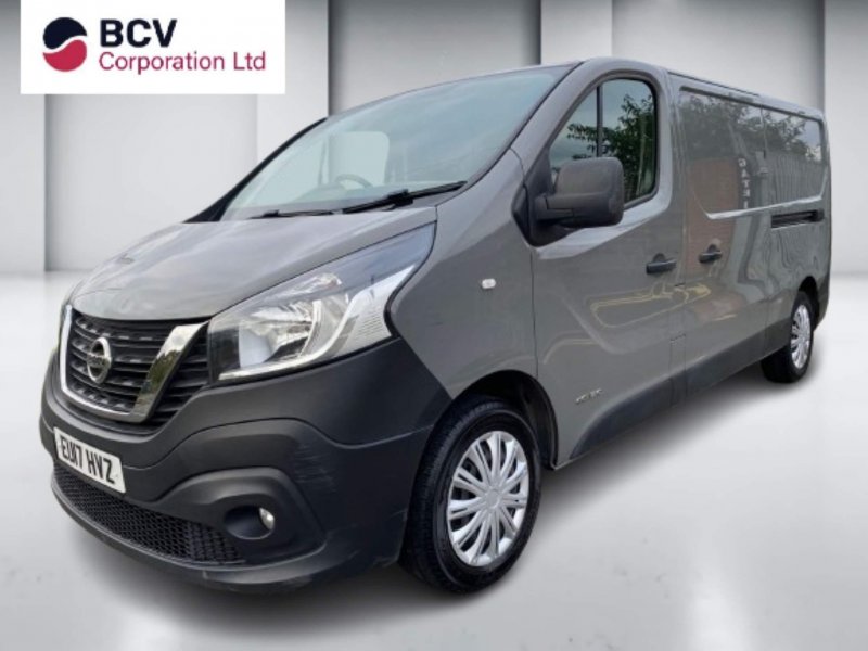 NISSAN NV300